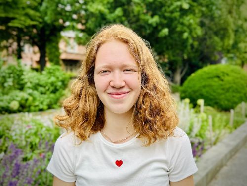 melina-096173ad Melina Witez - Synchronsprecherin & S&auml;ngerin aus Berlin